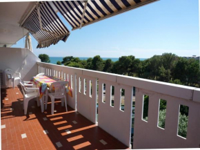 Flat with luminous terrace by the sea - Beahost